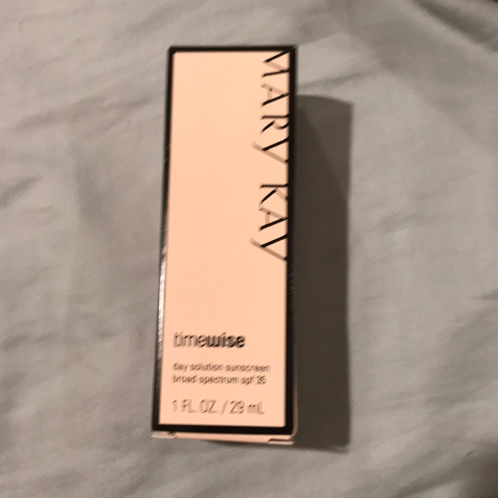 Mary Kay Timewise day solution